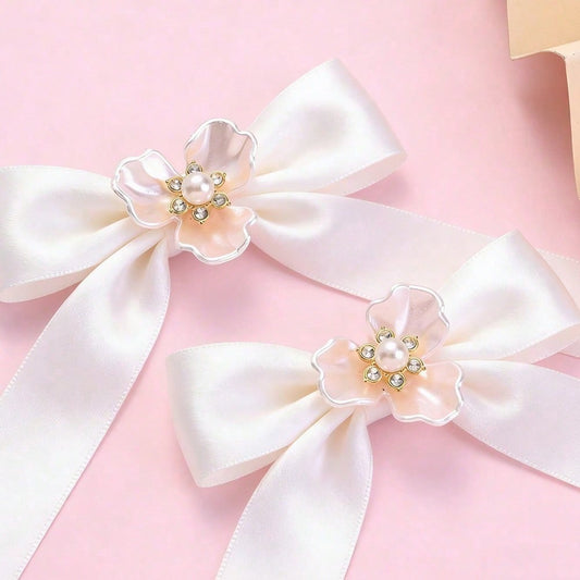 White Three Petal Flower Rhinestone Decals