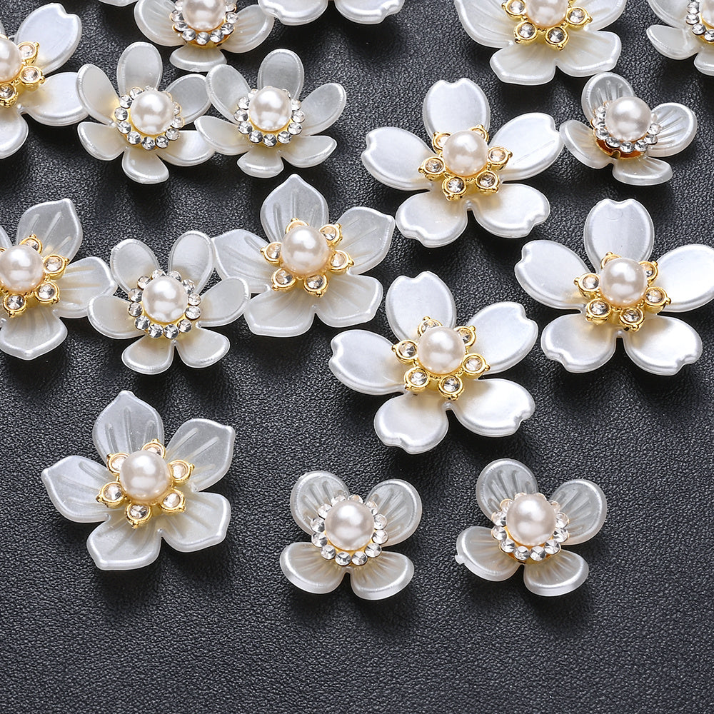 19-27 mm White Flower Acrylic Patches