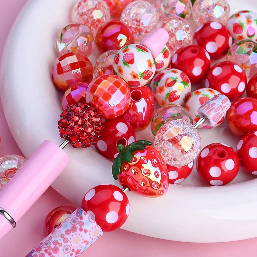 20/40PCS 16mm Shiny Red Strawberry Acrylic Bead Set