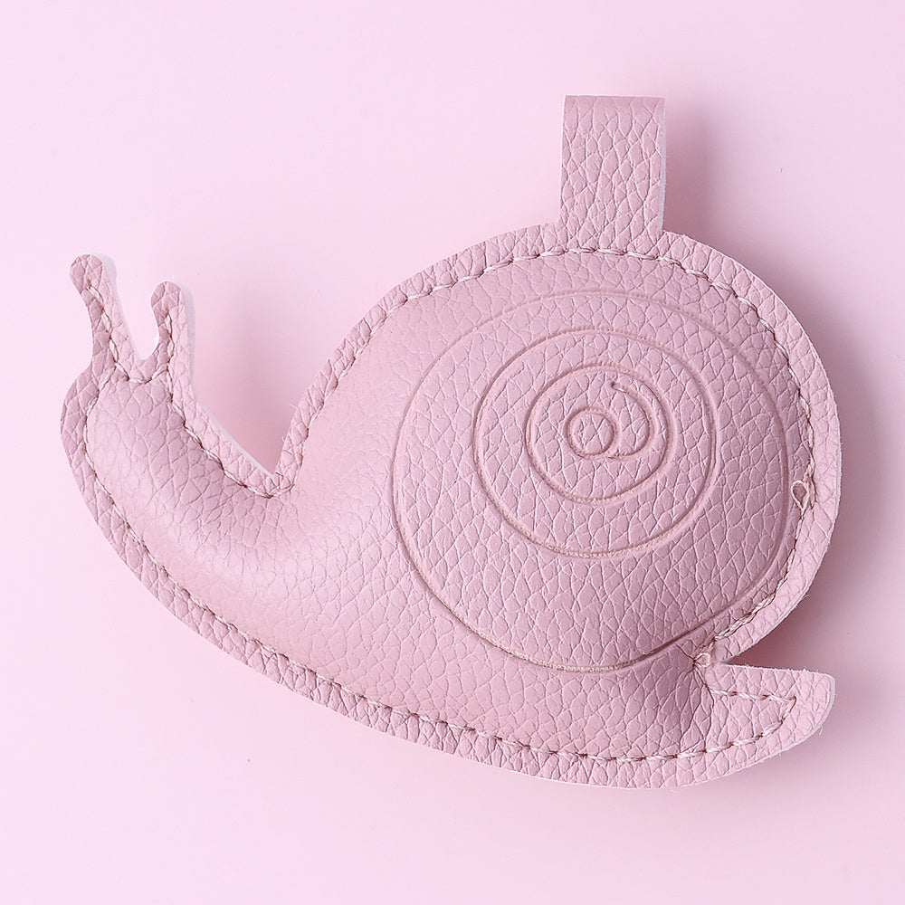 1PC 72×88mm 3D Leather Snail Pendant Keychain