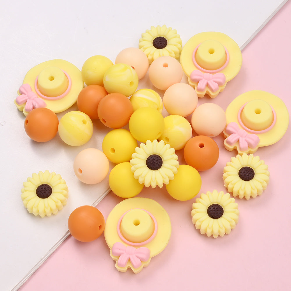 30PCS Hat & Daisy Silicone Bead Set