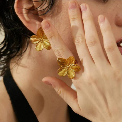 Golden Flower Jewelry Set