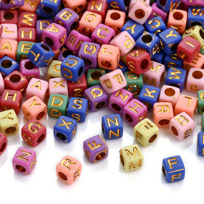 100PCS 4×7mm Heart-Shaped A-Z Letter Acrylic Bead Set