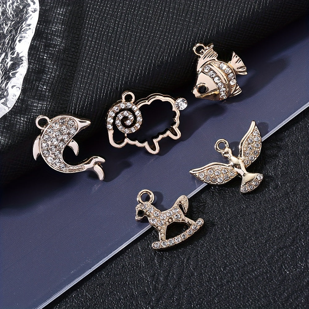 Golden Animal Alloy Pendant Set
