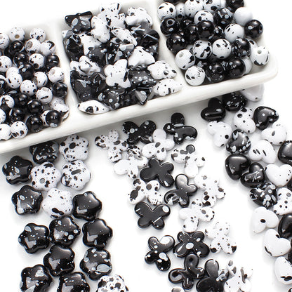 100/200pcs Star Heart Butterfly Beads Acrylic Black & White Graffiti