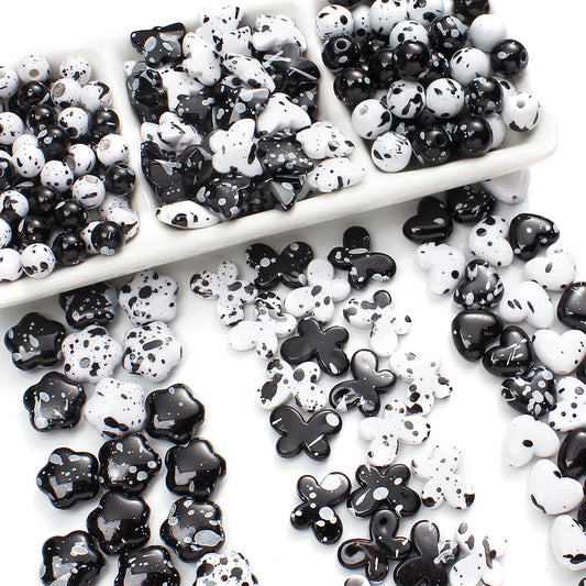 100/200pcs Star Heart Butterfly Beads Acrylic Black & White Graffiti