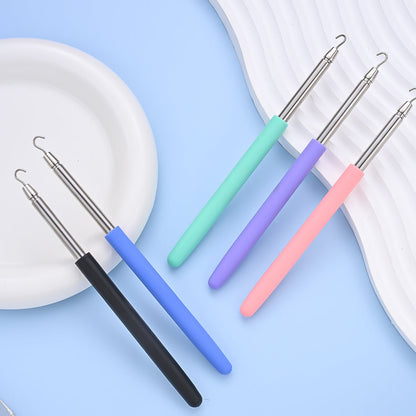 Retractable Bracelet Assist Tool