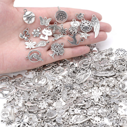 2200pcs Beads Pendants Set