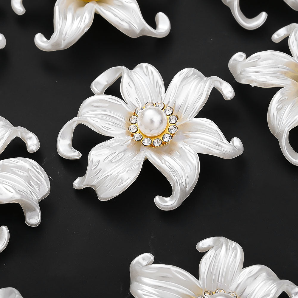 10-Piece White Acrylic Iris Flower Flatback Charms