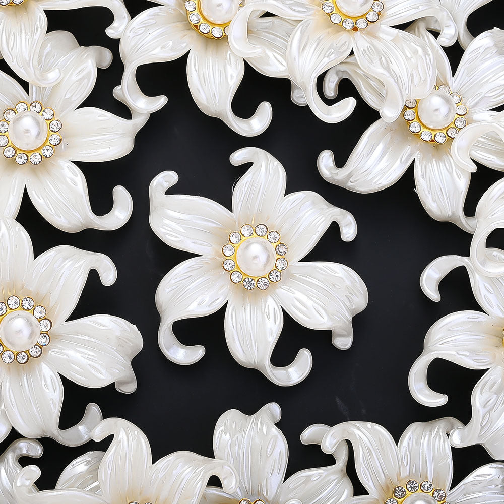 10-Piece White Acrylic Iris Flower Flatback Charms