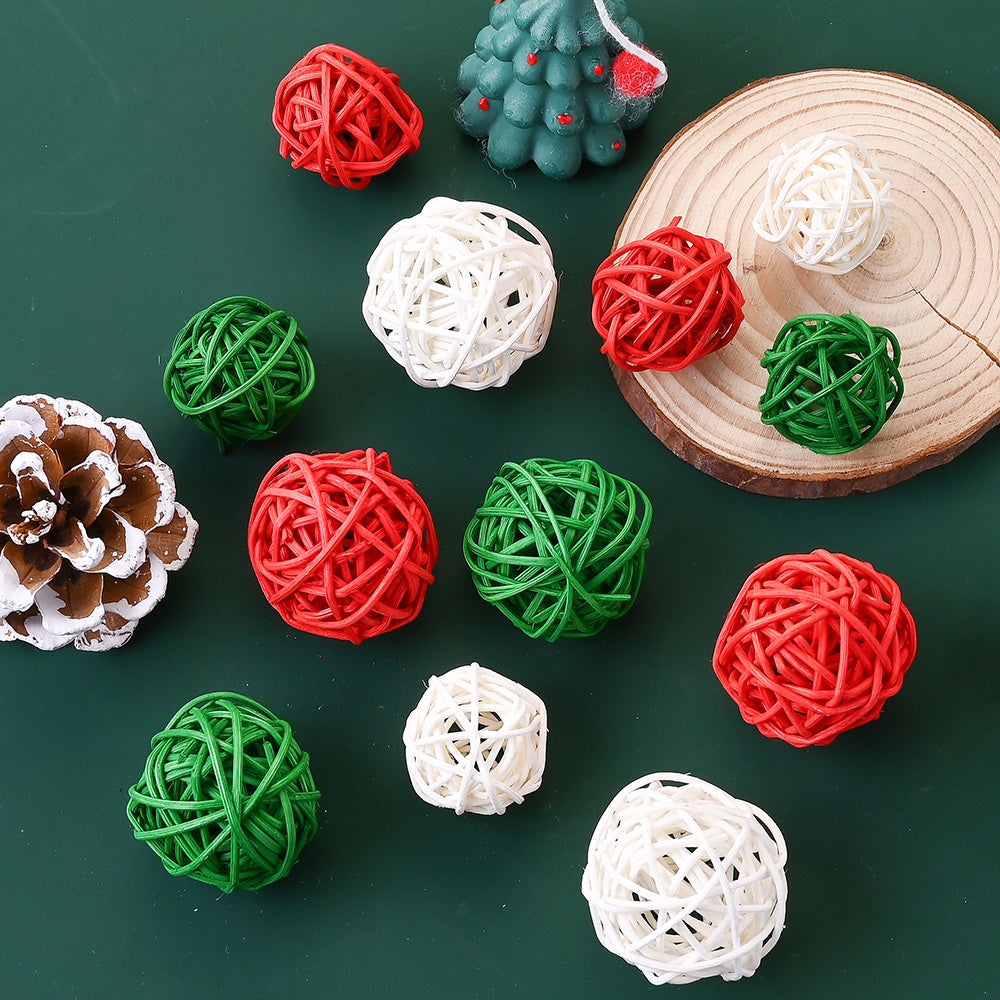 15PCS 3/4cm Red Green White Christmas Wicker Rattan Ball Set