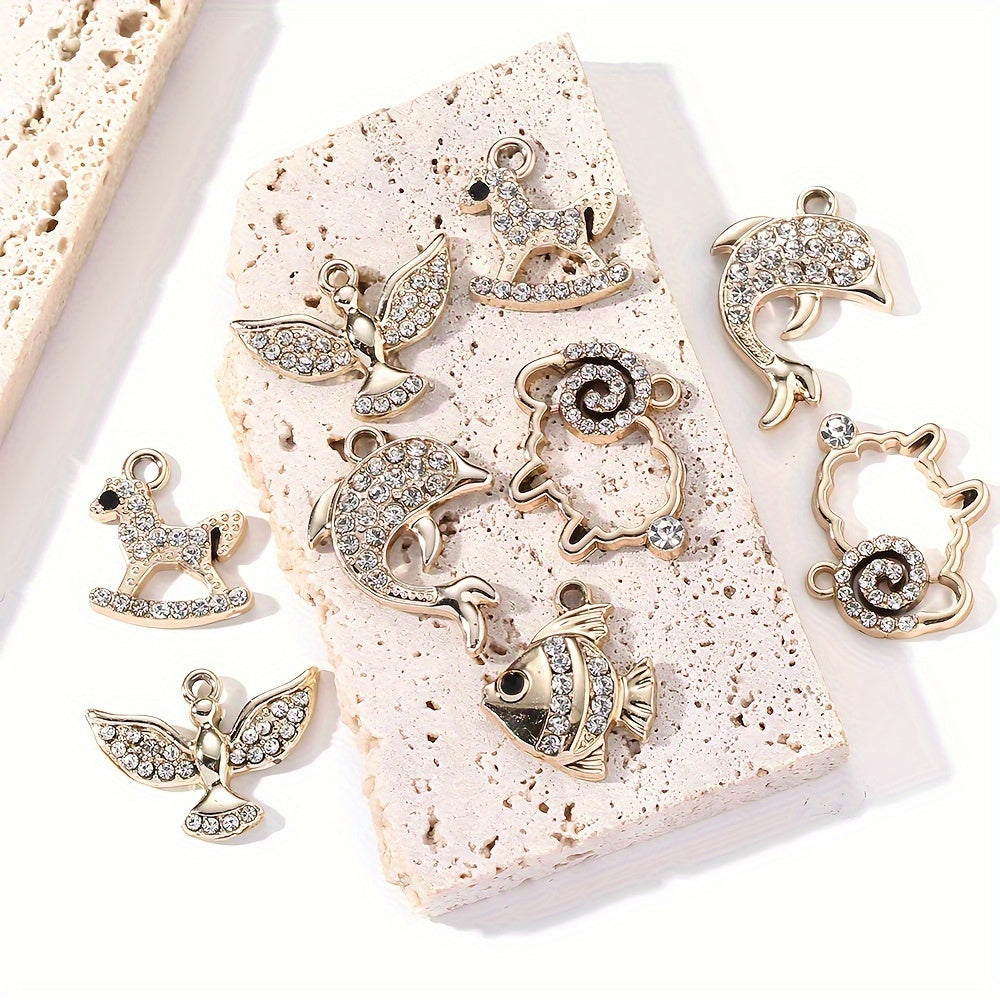 Golden Animal Alloy Pendant Set