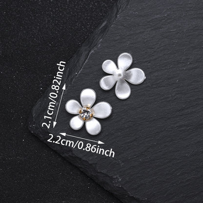 20pcs/set White Petal Acrylic Flower Beads