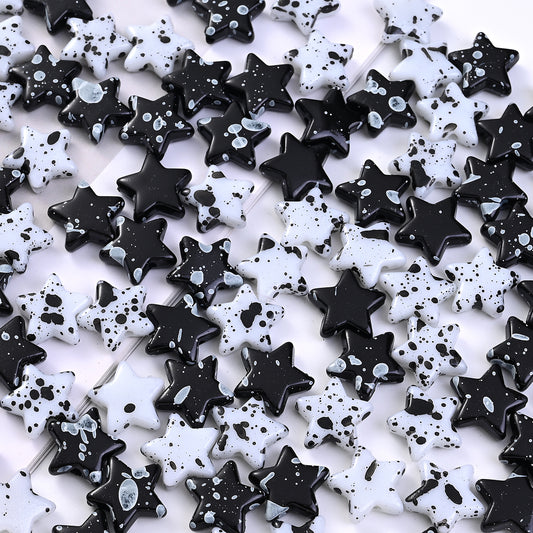 200pcs 13mm Black and White Star Acrylic Beads