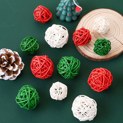 15PCS 3/4cm Red Green White Christmas Wicker Rattan Ball Set