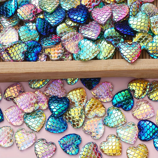 30PCS 12mm Heart-Shaped Serpentine Resin Bead Set