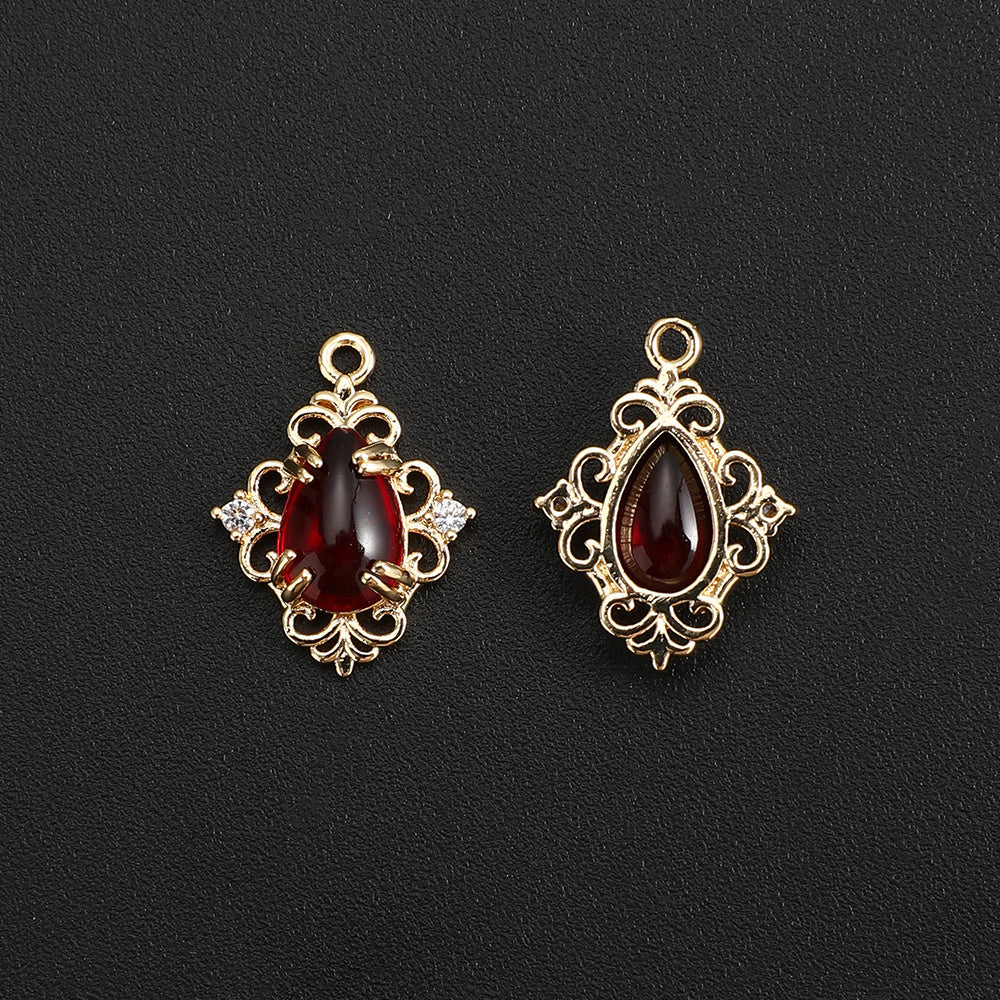 Hollow Pattern Pendant