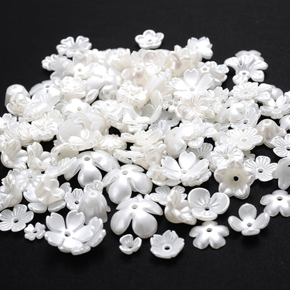 100PCS White Flower-Shaped Acrylic Bead Set