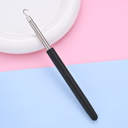 Retractable Bracelet Assist Tool