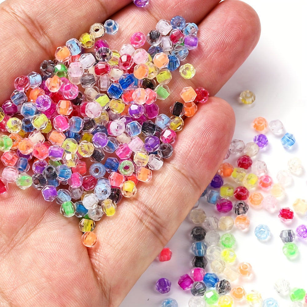 Transparent 4 mm Diamond-Shaped Glass Beads